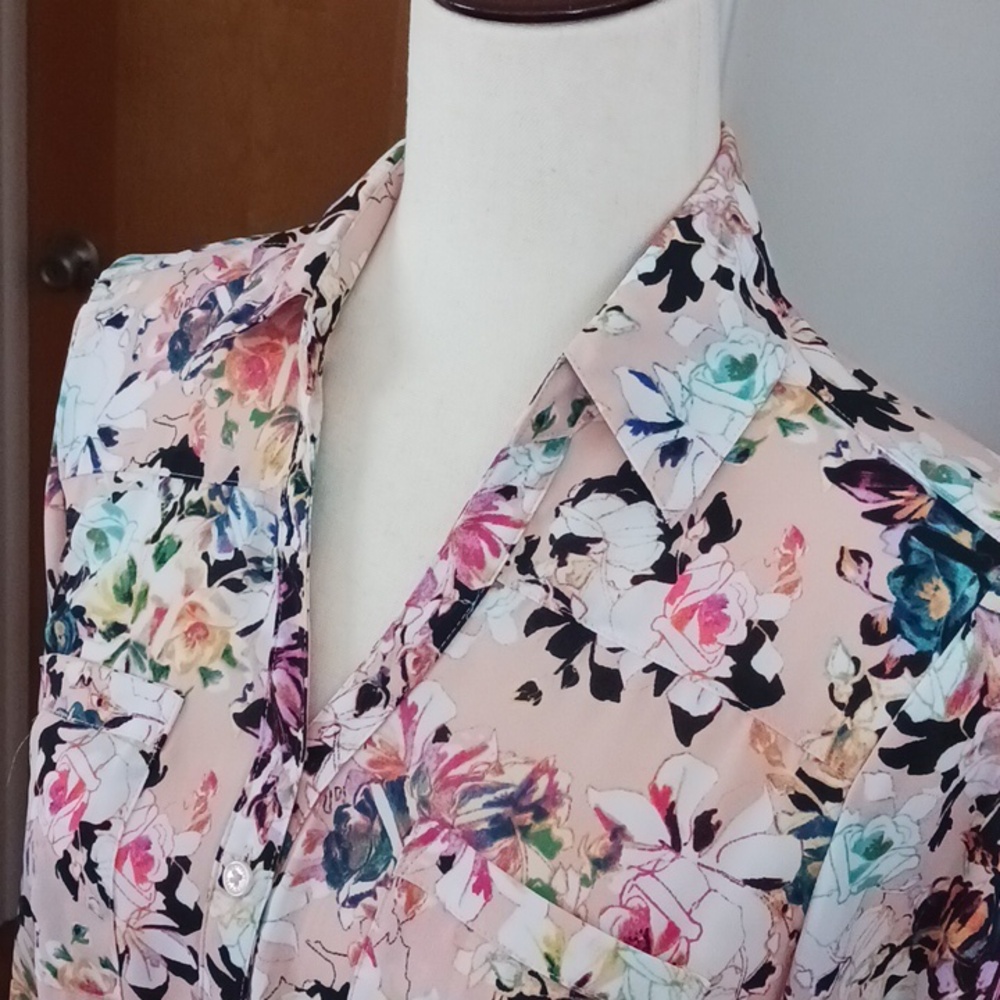 Express Portofino Shirt Long Sleeve Collared V-Neck Floral Peach Aqua Black XS